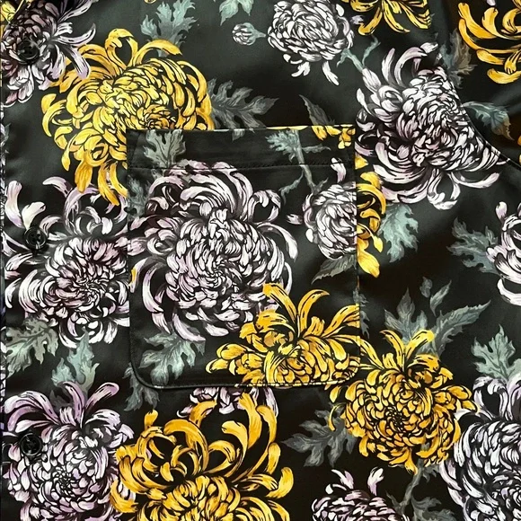Urban Outfitters Men’s Floral Black and Yellow Shirt - Picture 3 of 3